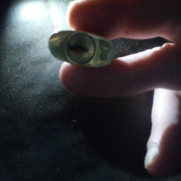 AUTHENTIC!!! LV lock and key - Picture 5 of 6